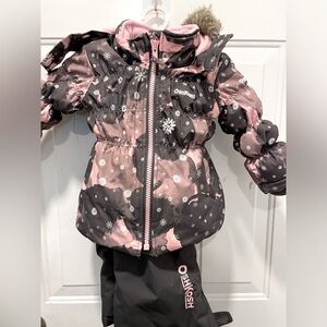 Oshkosh girls winter jacket and ski pants - Size 24 Months (similar to 2T)